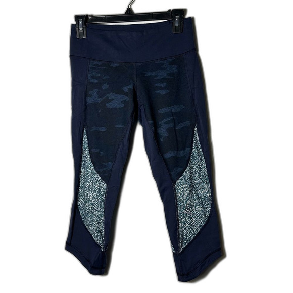 lululemon athletica Navy Leggings High Waist Camo Crop size 6 - Picture 1 of 6